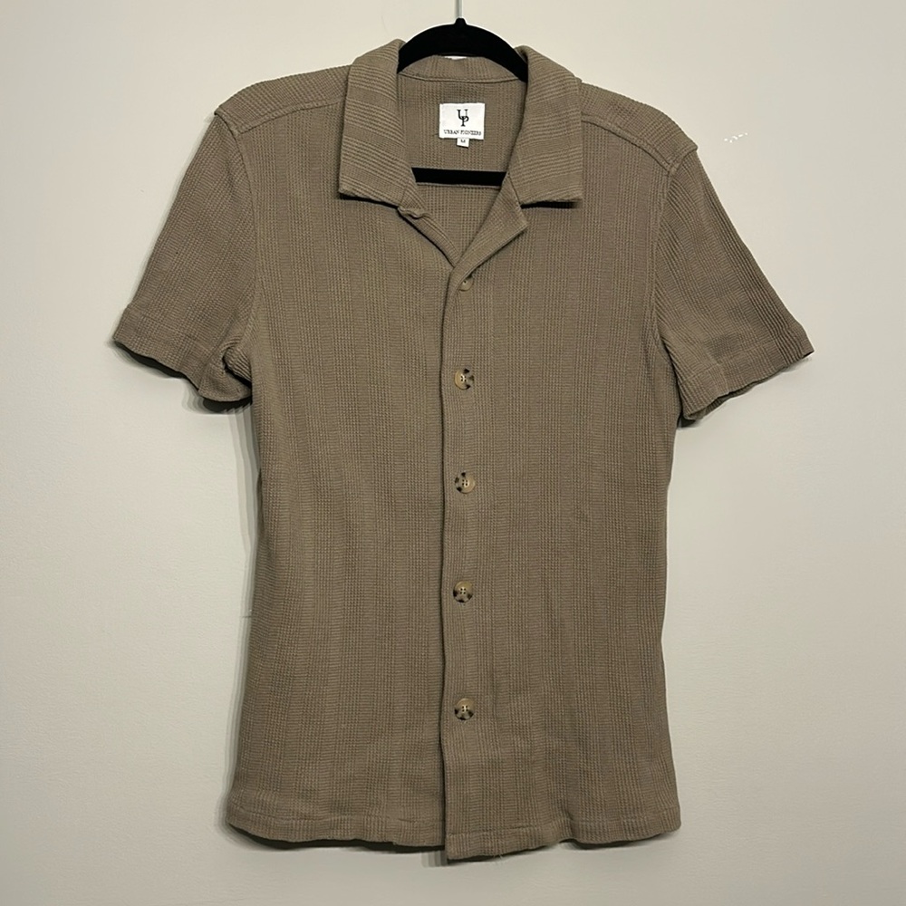 Urban Pioneers button down short sleeve